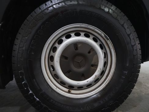 Used 2019 Mercedes-Benz Sprinter 170 image 25