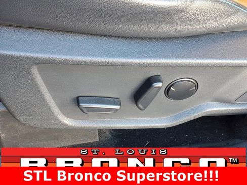 Used 2024 Ford Bronco Outer Banks image 21