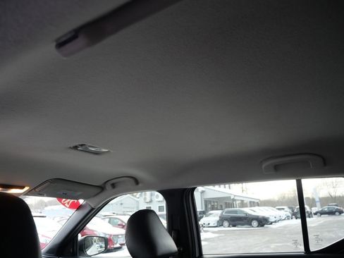 Used 2020 Nissan Kicks SR w/ SR Premium Package image 21