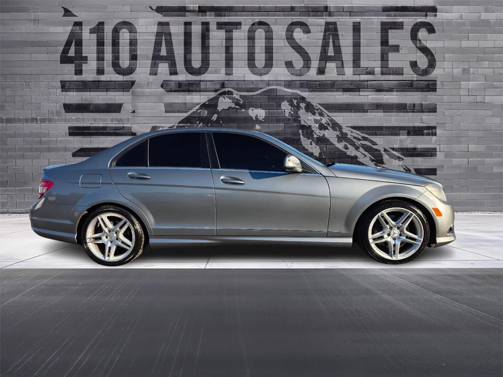Used 2008 Mercedes-Benz C 350 Sport image 2