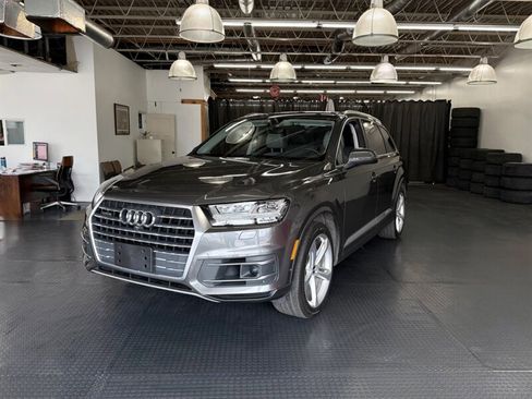 Used 2019 Audi Q7 3.0T Prestige w/ Prestige Package image 3
