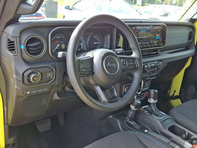 Certified 2024 Jeep Wrangler Unlimited Rubicon 4xe AWD/4WD image 25