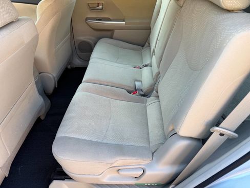 Used 2014 Toyota Prius V Two image 21