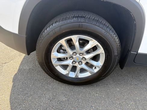Used 2023 Chevrolet Traverse LS w/ LPO, Floor Liner Package AWD/4WD image 33
