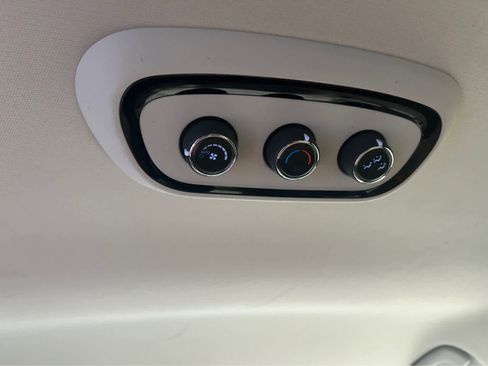 Used 2021 Dodge Durango SXT image 27