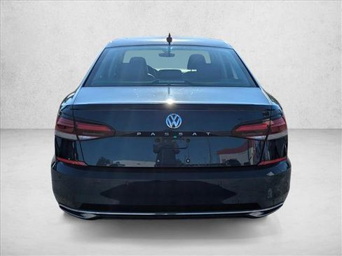 Used 2020 Volkswagen Passat 2.0T SEL FWD image 7