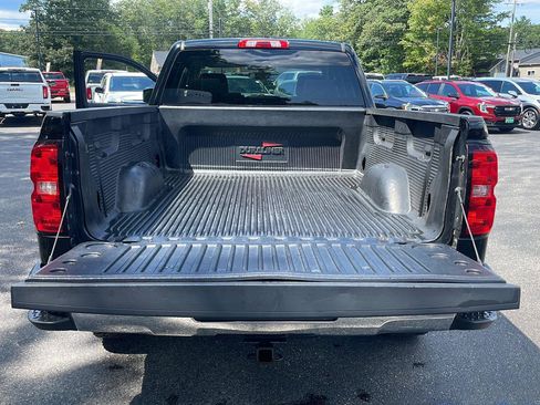 Used 2018 Chevrolet Silverado 1500 LT AWD/4WD image 9