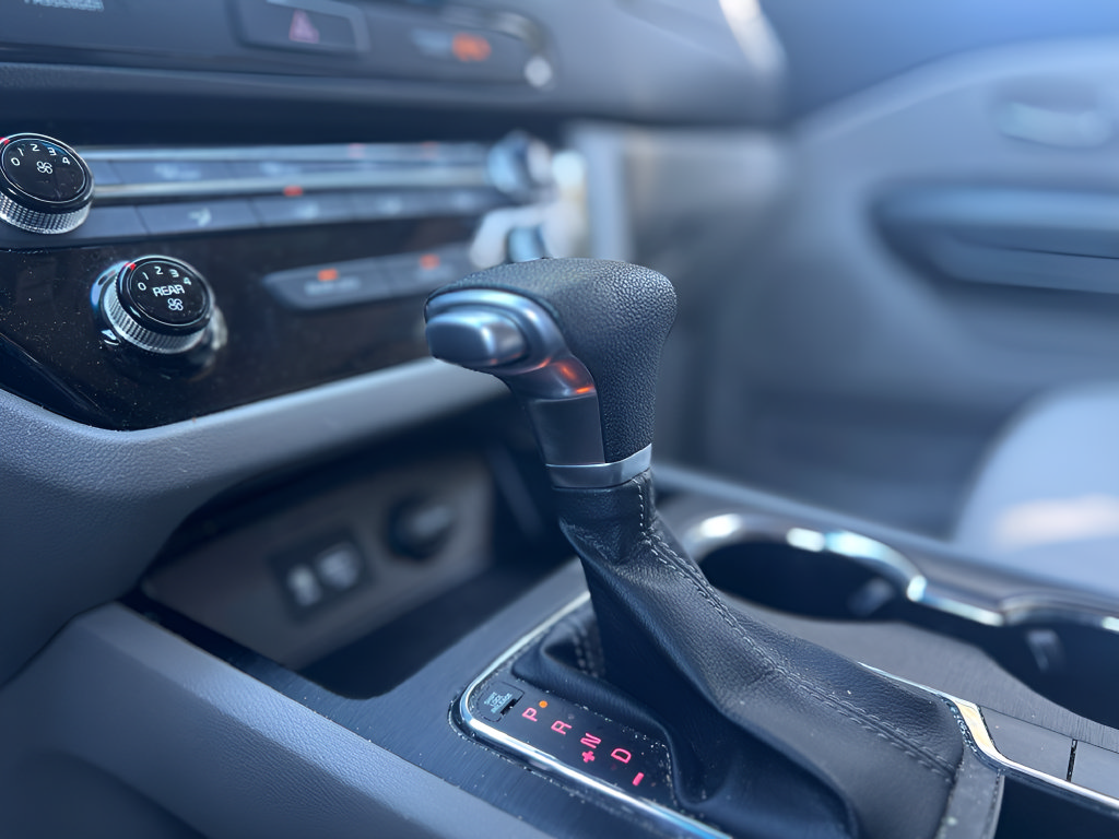 Used 2019 Kia Sedona LX FWD image 28