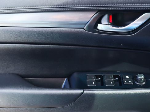 Used 2018 MAZDA CX-5 Touring image 40