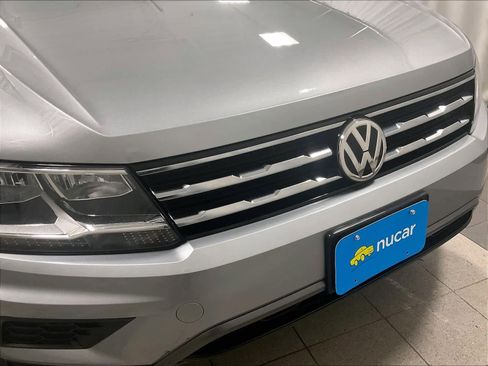Used 2021 Volkswagen Tiguan SE image 31