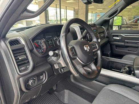 Used 2024 RAM 3500 Big Horn AWD/4WD image 10