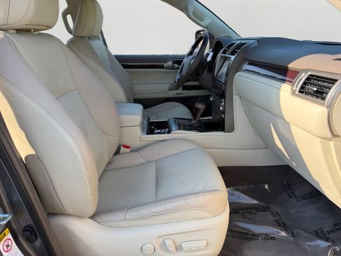 Used 2019 Lexus GX 460 Premium w/ Premium Package AWD/4WD image 8