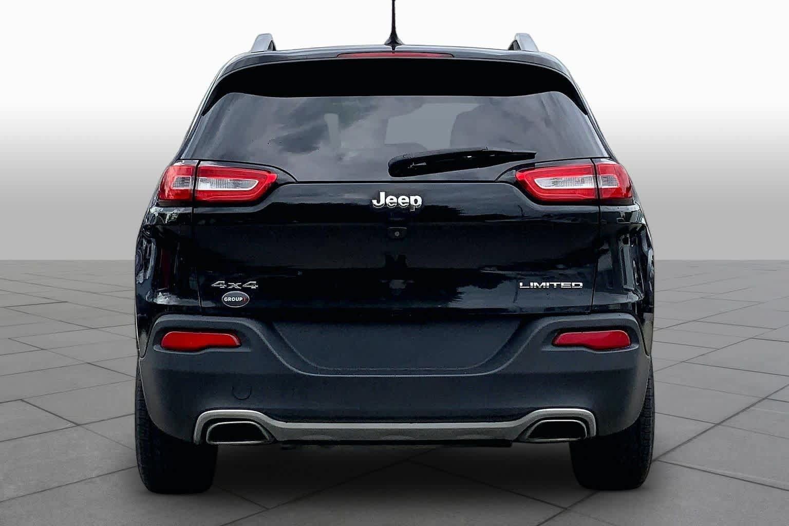 Used 2015 Jeep Cherokee Limited AWD/4WD image 5