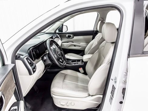 Used 2023 Kia Sorento EX image 27