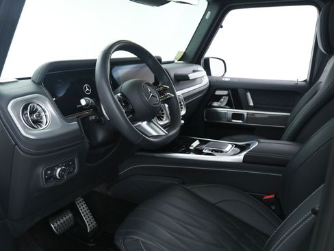 Used 2025 Mercedes-Benz G 550 image 24