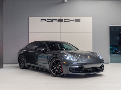 Certified 2020 Porsche Panamera GTS image 9