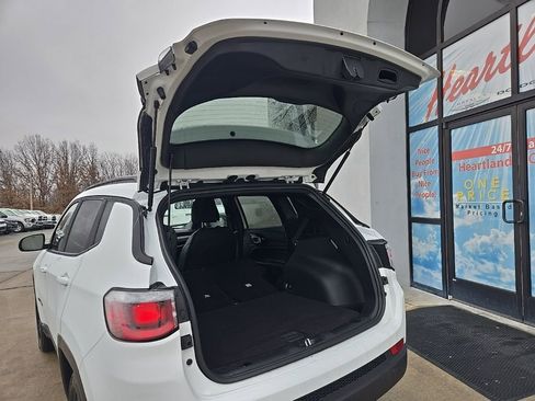 New 2026 Jeep Compass Latitude image 84