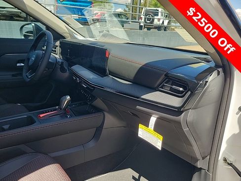 New 2025 Nissan Kicks SR w/ SR Premium Package FWD image 42