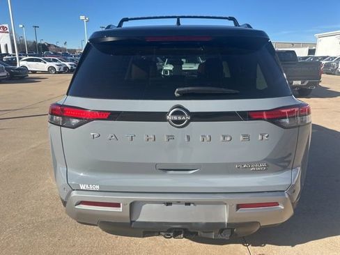 Used 2022 Nissan Pathfinder Platinum w/ Cargo Package image 4