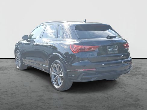 Used 2025 Audi Q3 2.0T Premium w/ Convenience Package AWD/4WD image 3