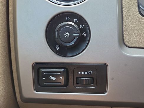 Used 2010 Ford F150 Lariat RWD image 17