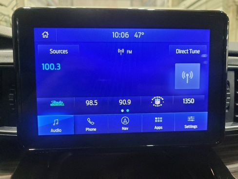 Used 2021 Ford Explorer Limited w/ Equipment Group 301A AWD/4WD image 25