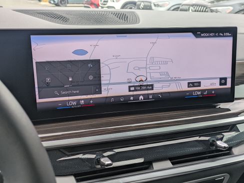 Used 2025 BMW X7 xDrive40i AWD/4WD image 21
