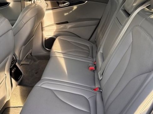 Certified 2023 Lincoln Nautilus Reserve w/ Equipment Group 201A image 4