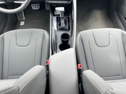 New 2026 Hyundai Elantra Sport FWD image 31