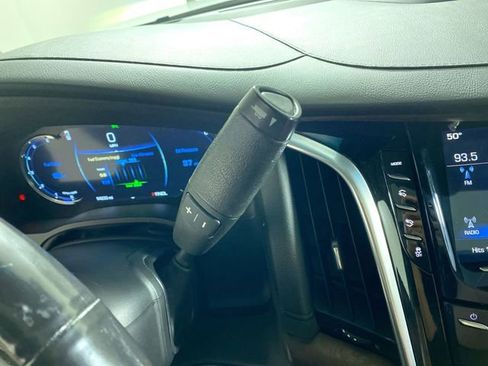 Used 2019 Cadillac Escalade ESV Luxury image 18