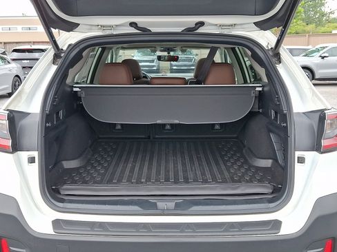 Used 2020 Subaru Outback Touring AWD/4WD image 29