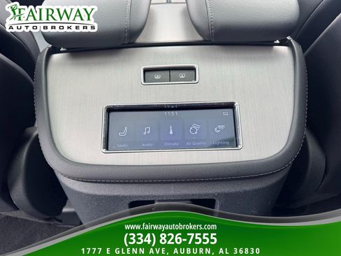 Used 2025 Lincoln Navigator Reserve AWD/4WD image 26