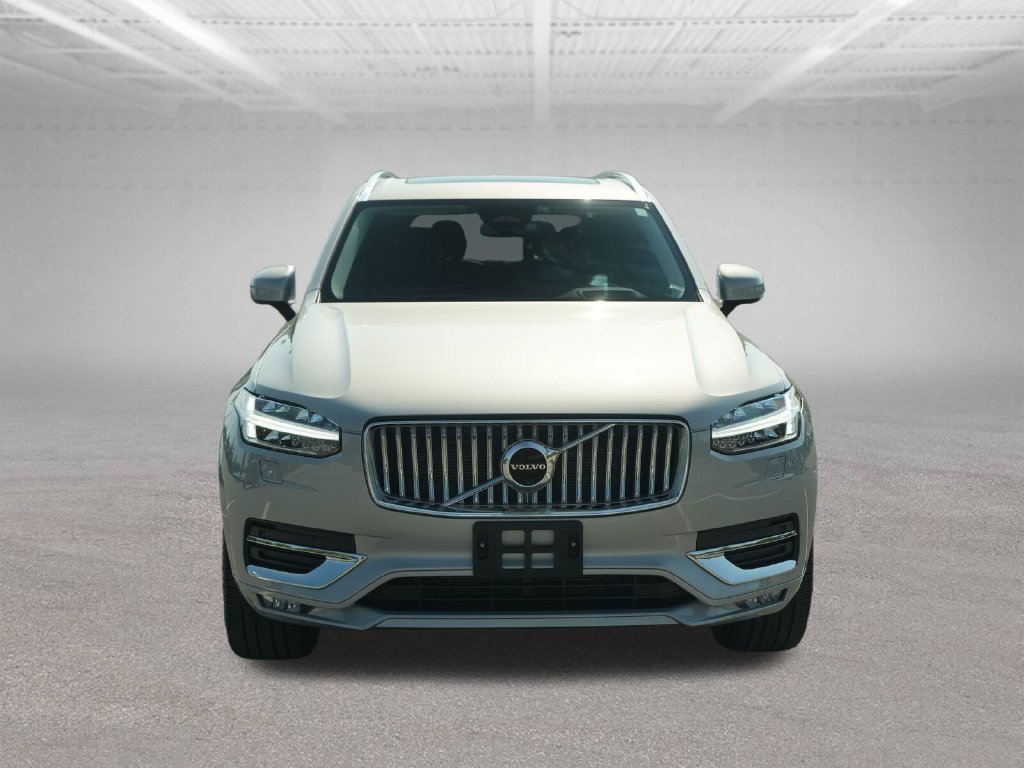 Used 2023 Volvo XC90 B5 Plus w/ Protection Package AWD/4WD image 2