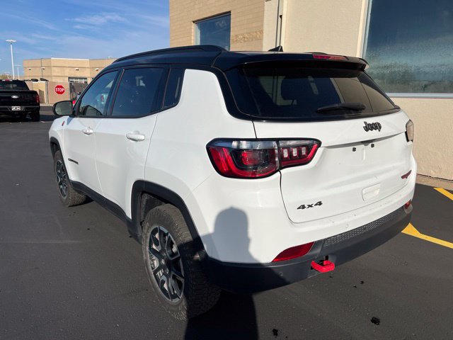 Used 2025 Jeep Compass Trailhawk AWD/4WD image 3