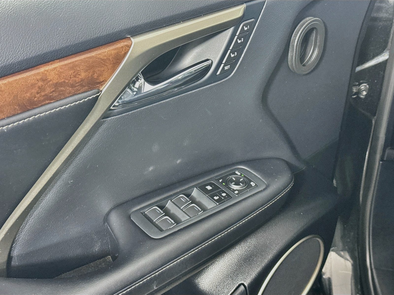 Used 2021 Lexus RX 450hL AWD w/ Premium Package image 15