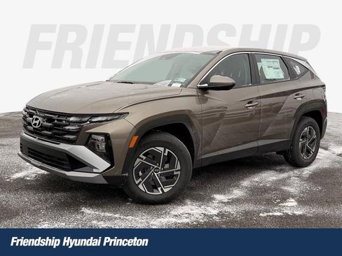 New 2026 Hyundai Tucson Blue SE image 1