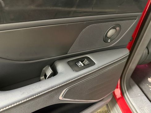 New 2024 Lincoln Nautilus Reserve w/ Equipment Group 202A image 39