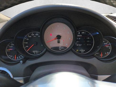 Used 2017 Porsche Cayenne S image 11