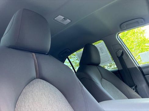 Certified 2018 Toyota Camry LE FWD image 16