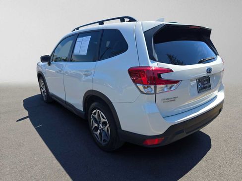 Used 2023 Subaru Forester Premium AWD/4WD image 5