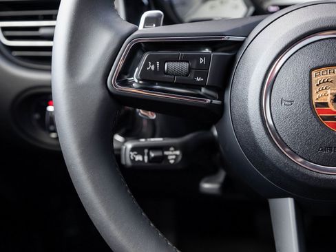 Certified 2025 Porsche Macan S image 15