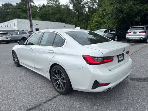 Used 2019 BMW 330i Sedan w/ Convenience Package RWD image 4
