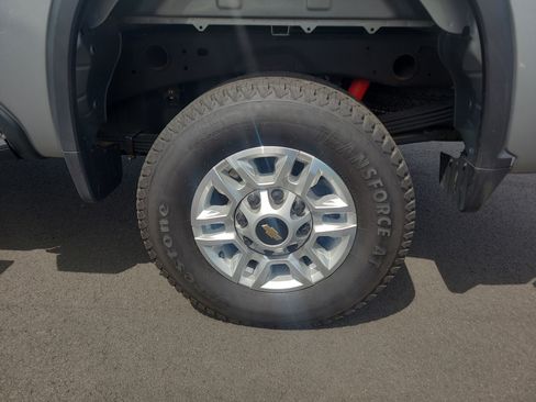 Used 2025 Chevrolet Silverado 2500 LT w/ Safety Package AWD/4WD image 10