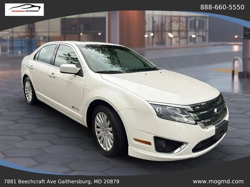 Used 2010 Ford Fusion Hybrid FWD image 2