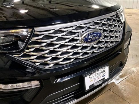 Used 2020 Ford Explorer Platinum w/ Premium Technology Package image 10