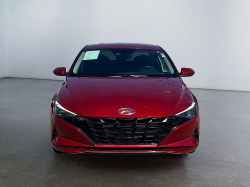 Used 2023 Hyundai Elantra SEL w/ Convenience Package FWD image 2