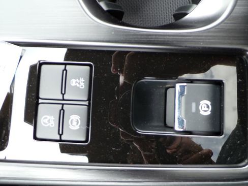 New 2026 Subaru Outback Limited AWD/4WD image 29
