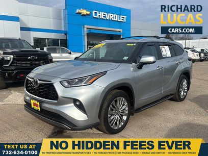Used 2024 Toyota Highlander Platinum