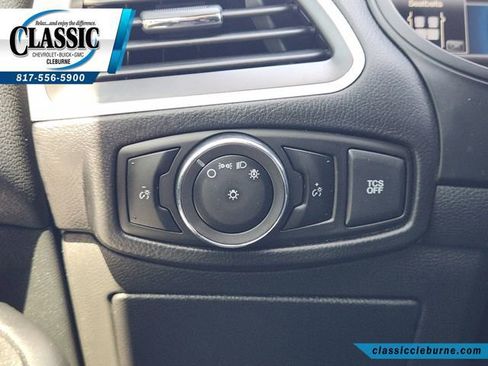 Used 2023 Ford Edge SE w/ Black Appearance Package image 61