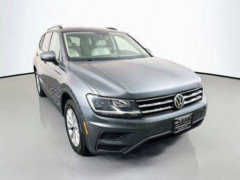Used 2019 Volkswagen Tiguan SE image 1